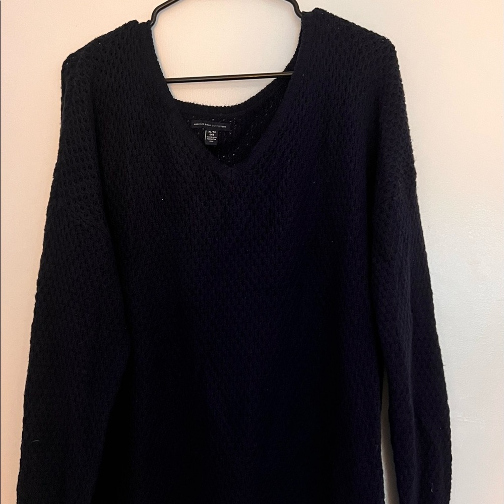American eagle Sweater shirt. XL. Dark blue